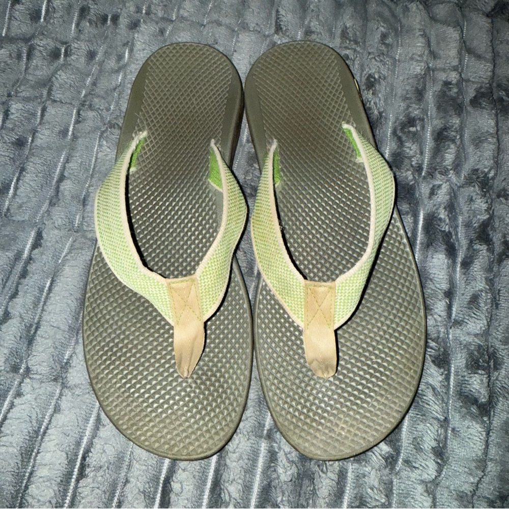 Chaco Flip Flops Sandals 11 Classic Green Sumner Beach